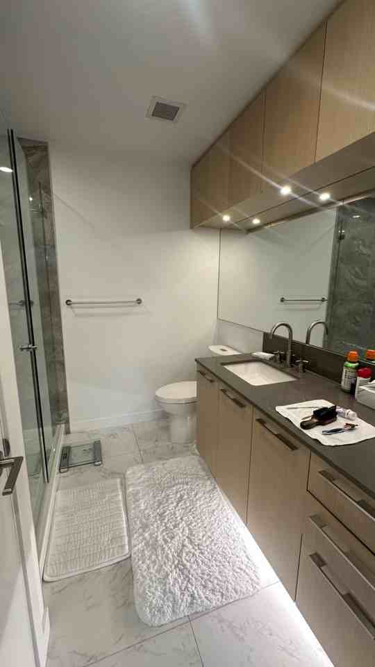 88 9 St Ne #4 - Photo 5 of 7