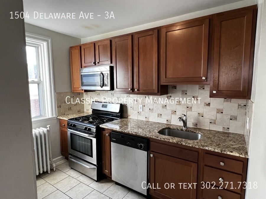 1504 Delaware Ave #3A - Photo 5 of 20