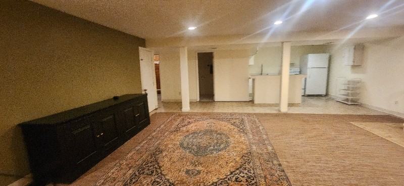 702 Plum St Sw - Photo 3 of 12