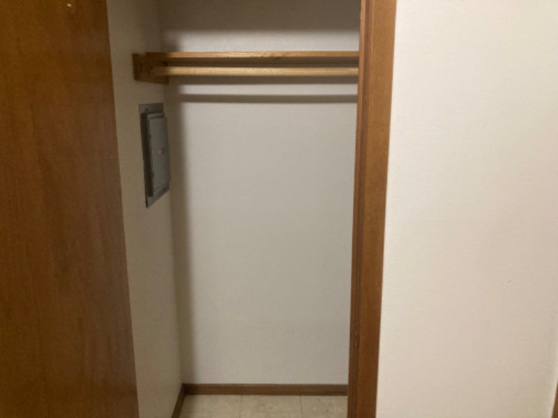 10628 W Bobolink Ave - Photo 4 of 20