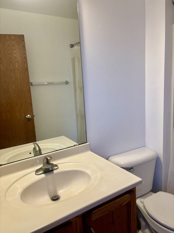 2108 Oakbrook Dr - Photo 2 of 7