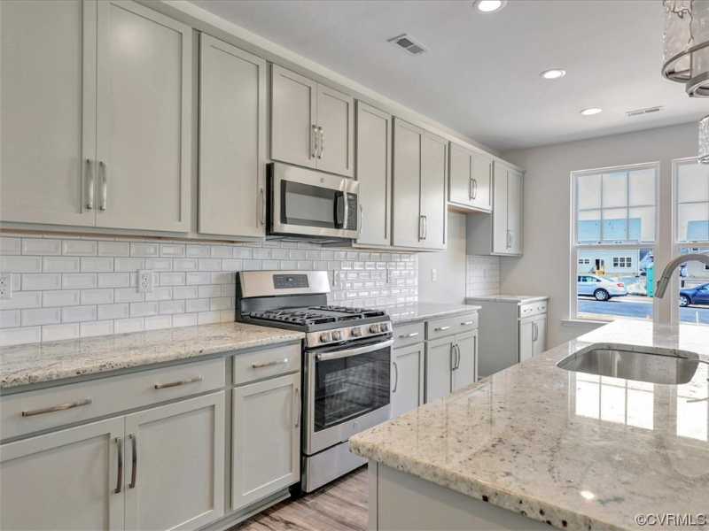 3045 Fletcher Aly - Photo 6 of 20