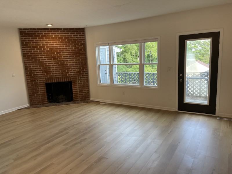 122 Greenbrier Dr - Photo 7 of 17