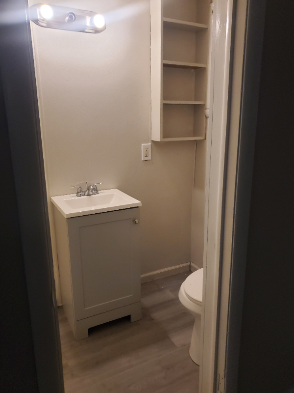 16816 Glendale Ave - Photo 2 of 14