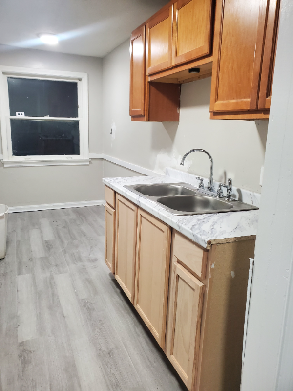 16816 Glendale Ave - Photo 5 of 14