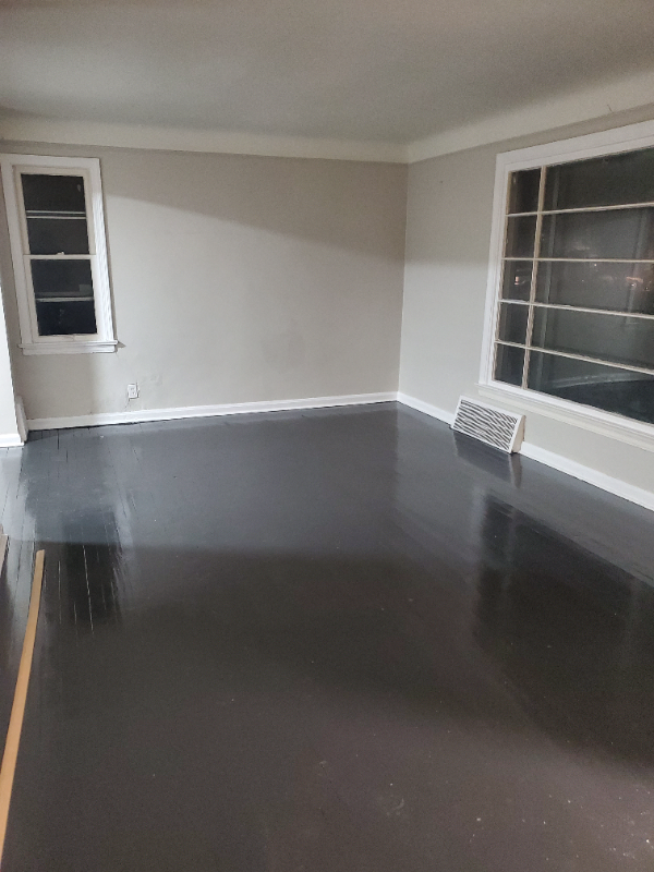 16816 Glendale Ave - Photo 7 of 14