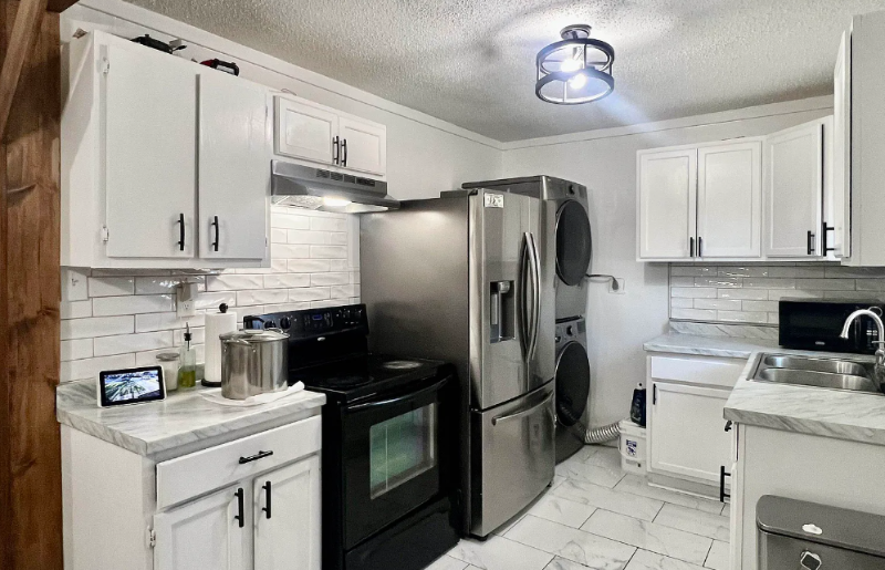 847 Marianna St - Photo 4 of 9