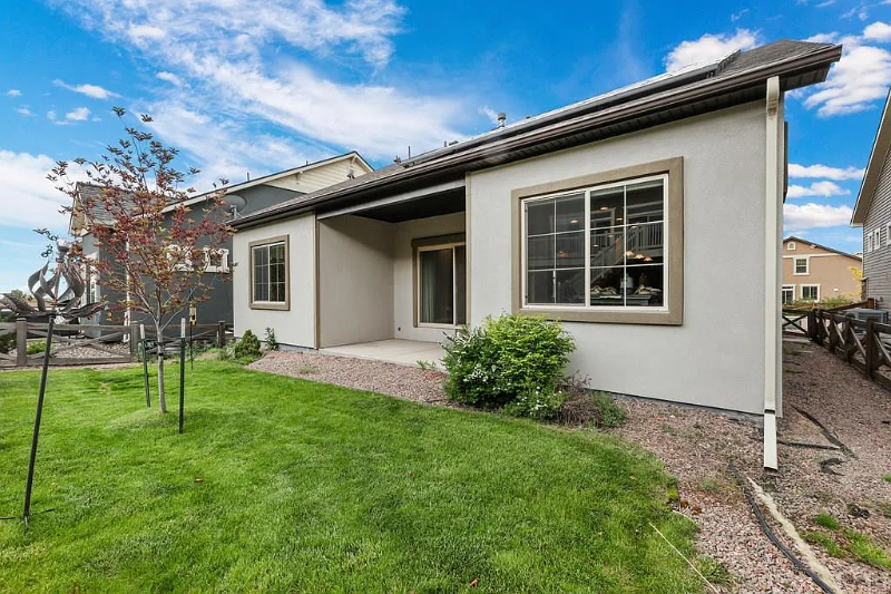 6567 Bramble Bend Ct - Photo 2 of 20