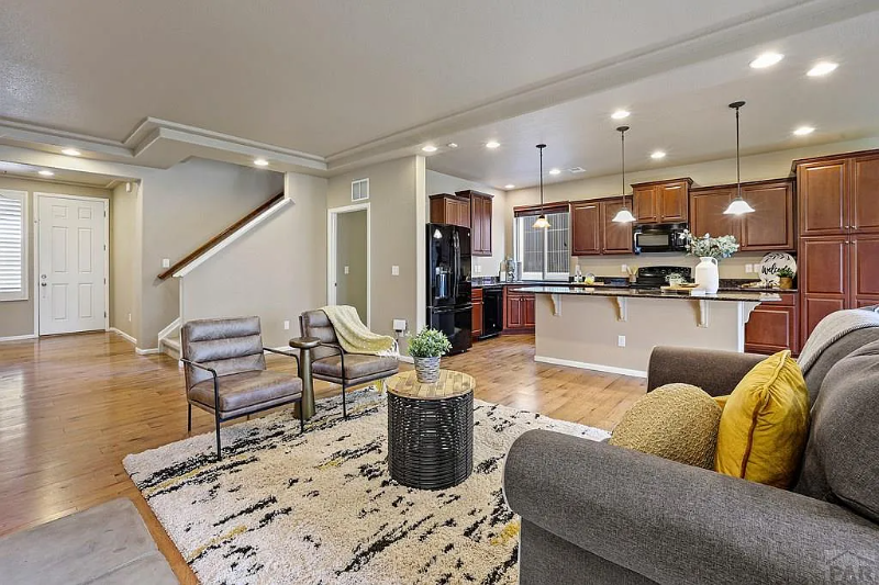 6567 Bramble Bend Ct - Photo 5 of 20