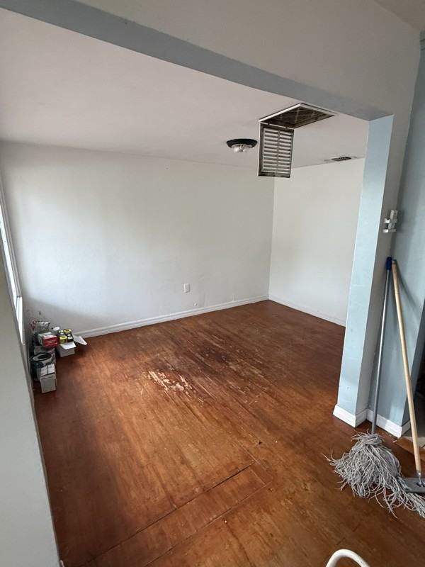 1316 Woodbine St - Photo 5 of 13