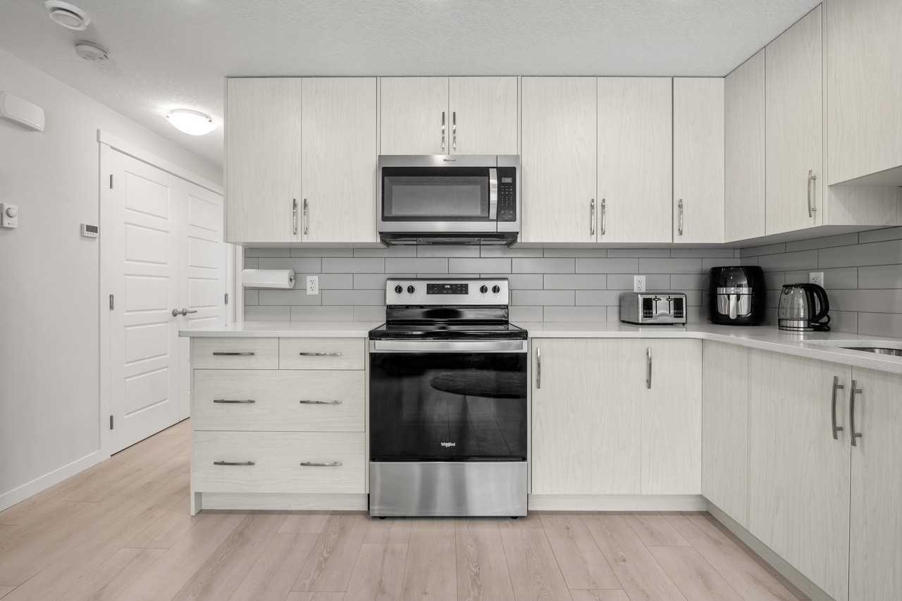 260 Rowley Way Northwest #320 - Photo 6 of 13