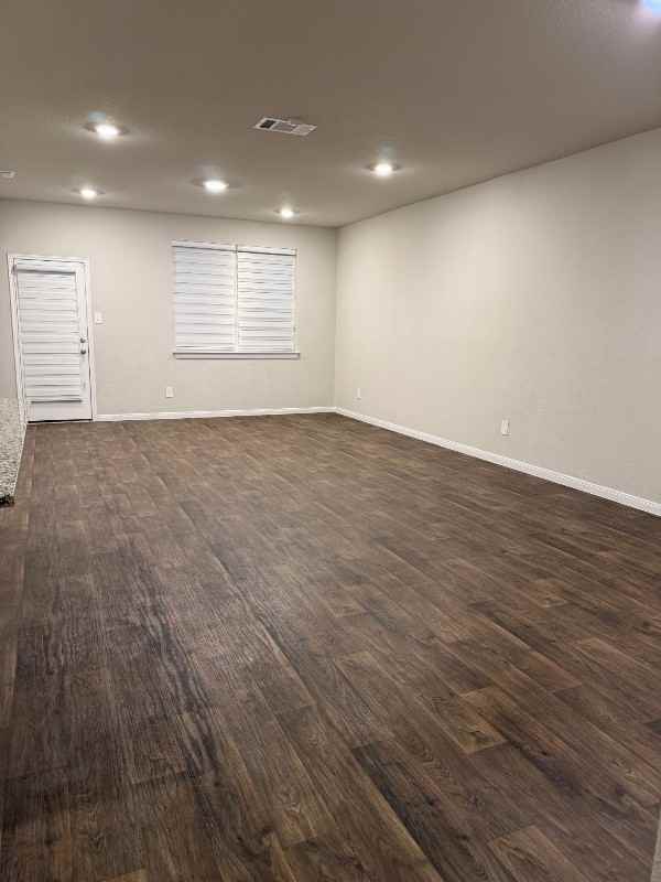 104 Docile Loop - Photo 7 of 20