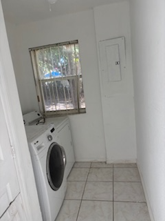 3038 S Palm Dr. - Photo 7 of 9