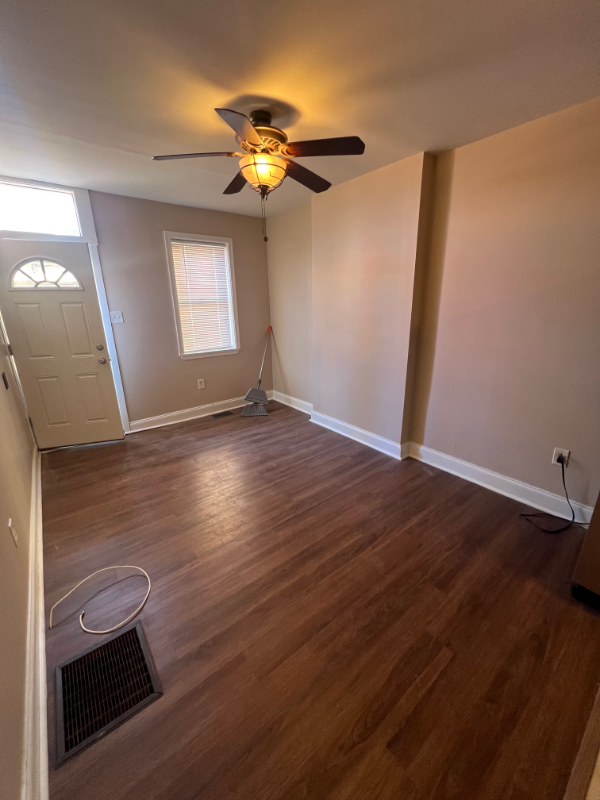 2010 E Boston St - Photo 4 of 20