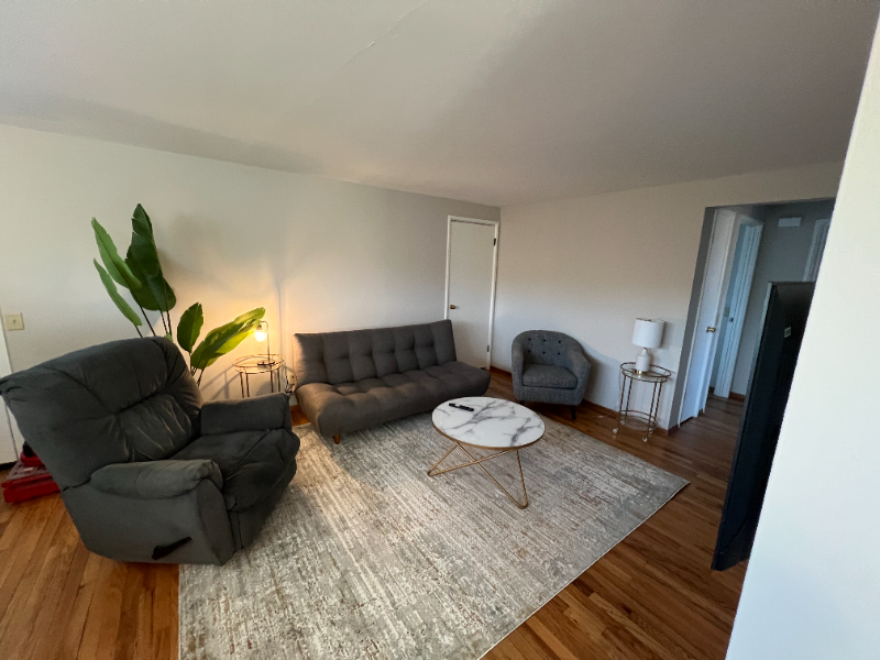 2201 Catalpa Rd #D - Photo 4 of 16