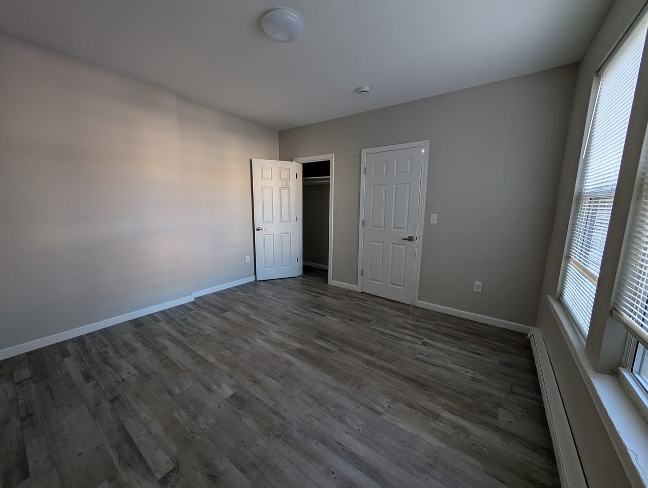 421 Washington Street - Photo 4 of 9