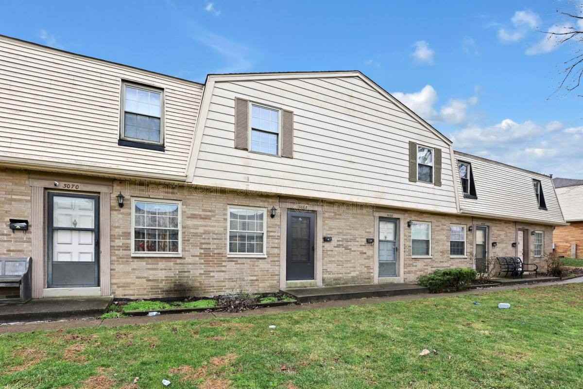 3068 Morsetowne Ct S - Photo 3 of 10