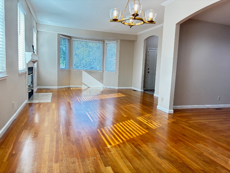 242 N San Pedro Rd - Photo 2 of 23