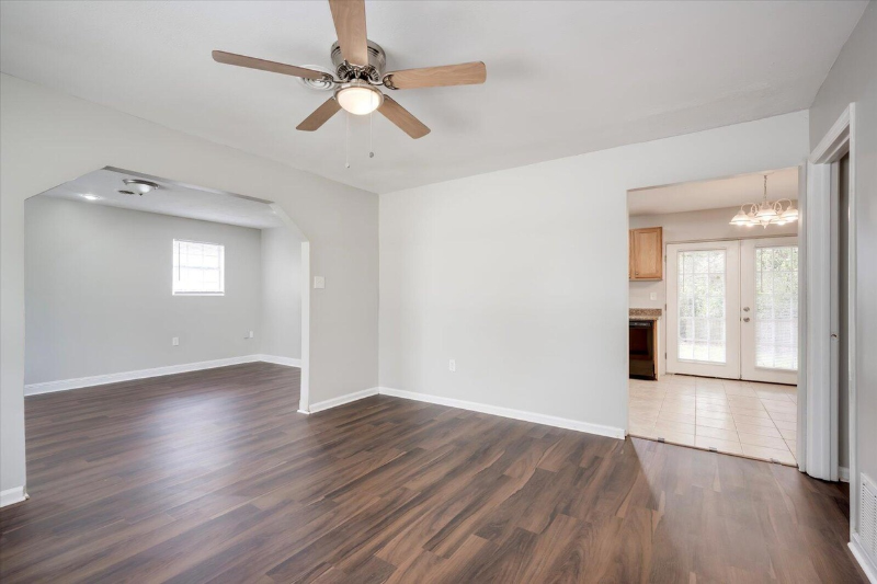 2922 Dahlia Dr - Photo 2 of 17