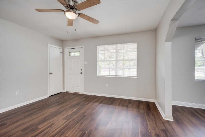 2922 Dahlia Dr - Photo 4 of 17