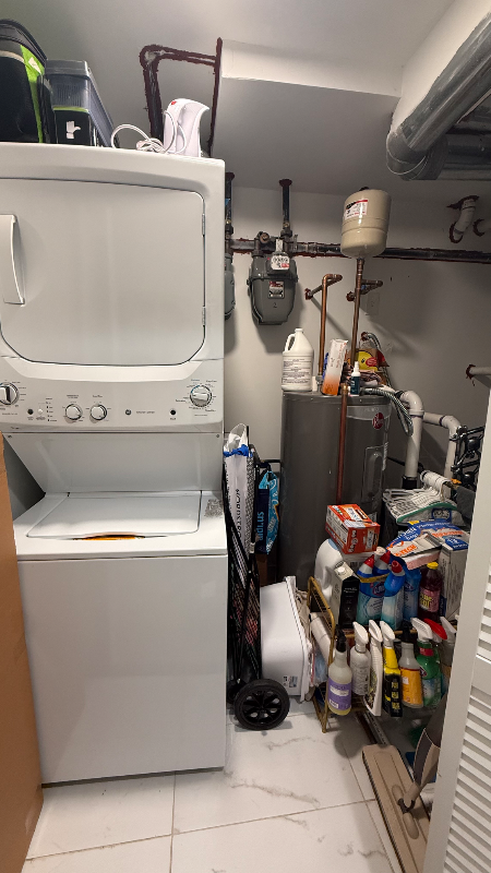 2175 N Maplewood Ave #G - Photo 4 of 11