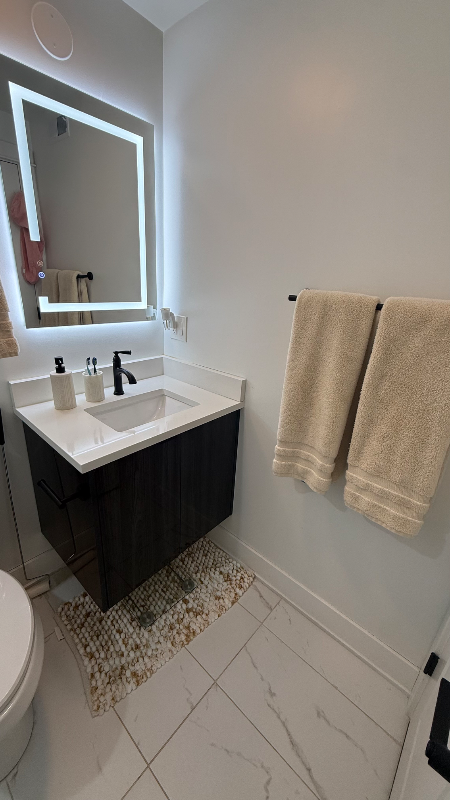 2175 N Maplewood Ave #G - Photo 5 of 11