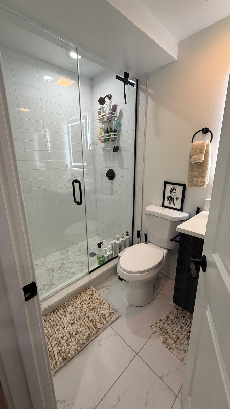 2175 N Maplewood Ave #G - Photo 6 of 11