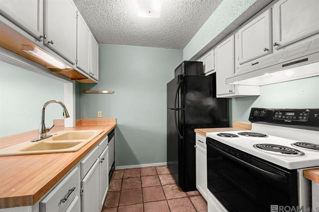 1550 Sharlo Ave - Photo 6 of 12