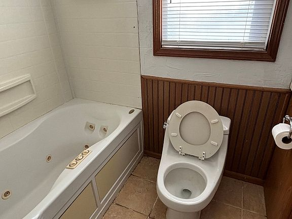 118 Webster St - Photo 6 of 8