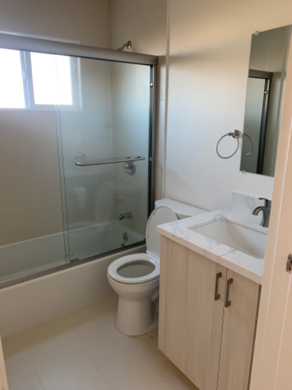 1308 Elgin St #1308 - Photo 3 of 6