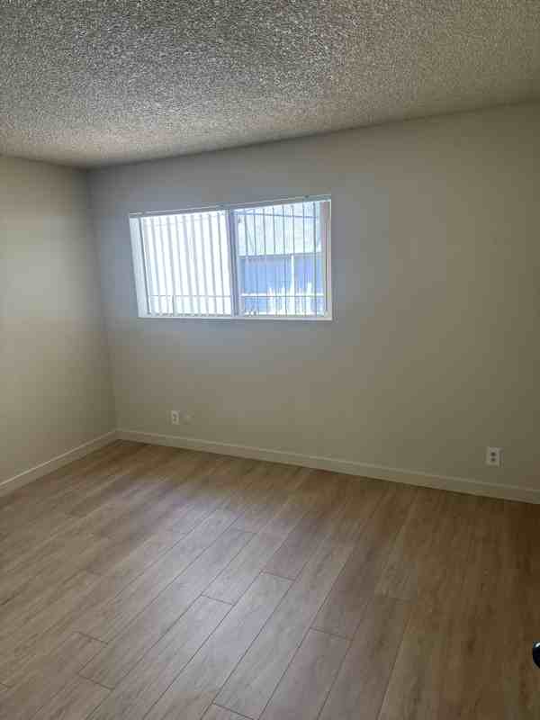 1661 W 219th St #12 - Photo 5 of 5