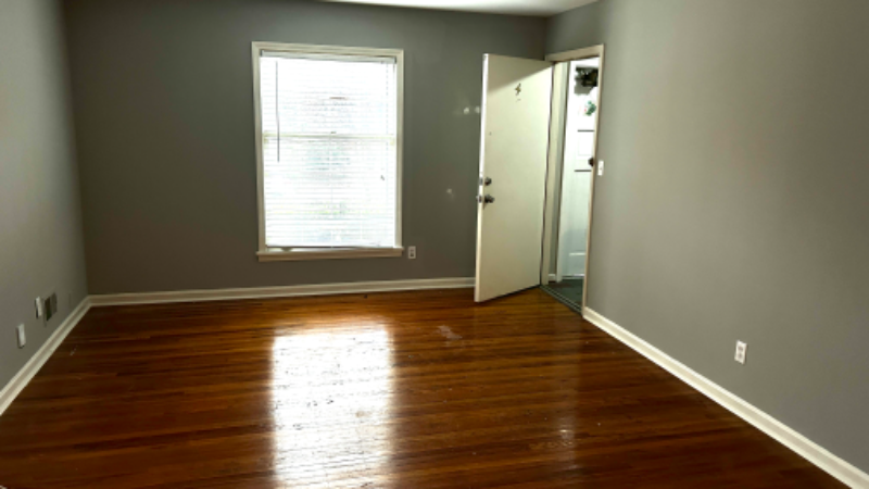 2549 Glenmary Ave #4 - Photo 2 of 9