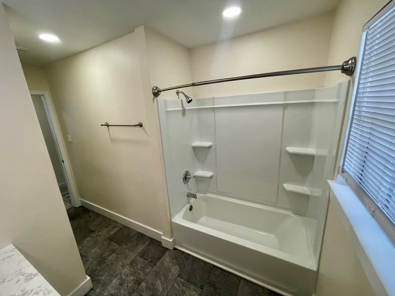 217 Concordia Blvd - Photo 7 of 11