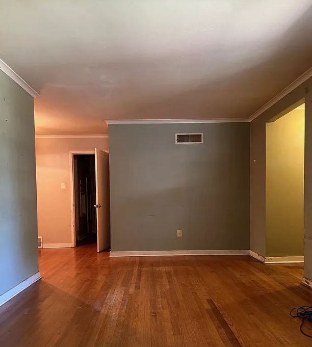 1939 Driftwood Ave - Photo 3 of 15