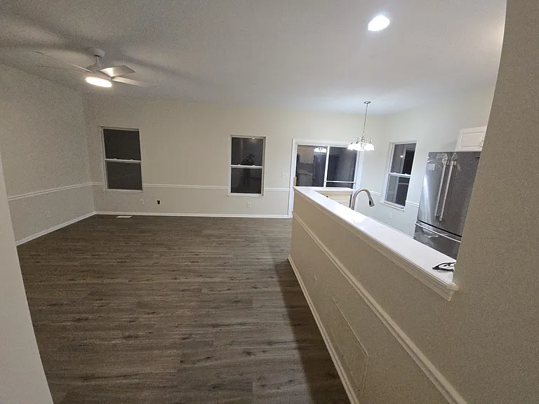 676 Grove Cir - Photo 2 of 20