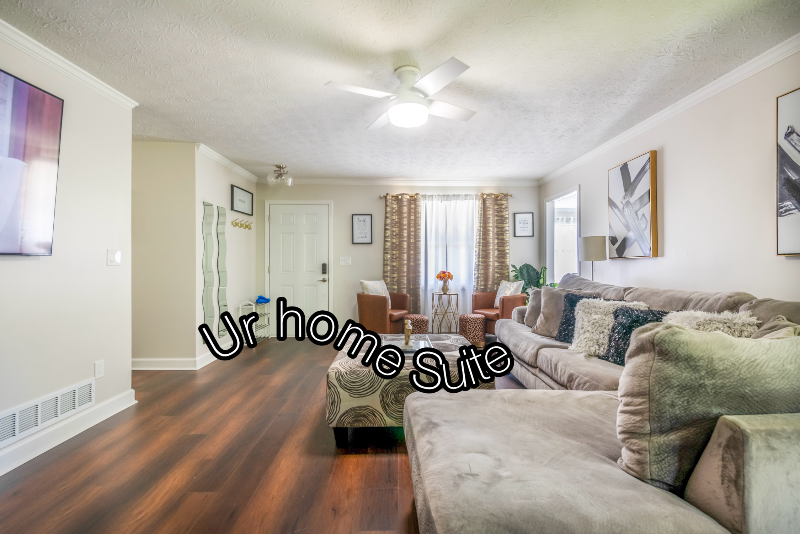 4350 Wesley Pl - Photo 3 of 9