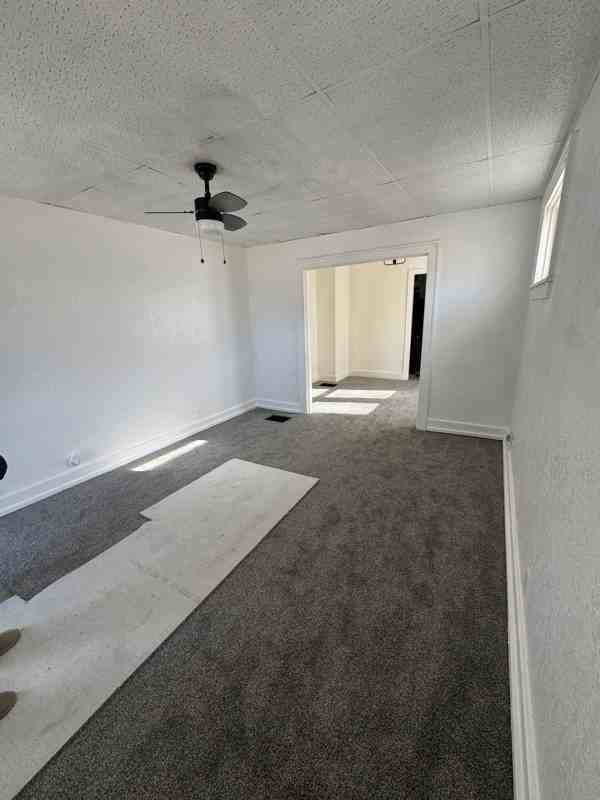 3833 Monroe Ave - Photo 2 of 10