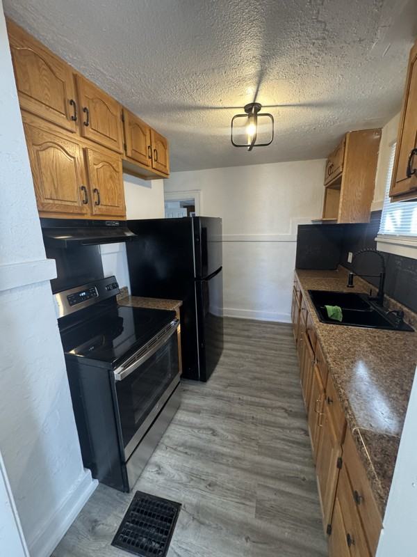 3833 Monroe Ave - Photo 4 of 10