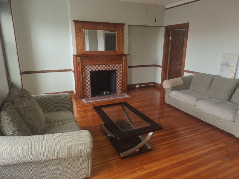 842 Park Ave #8 - Photo 3 of 4