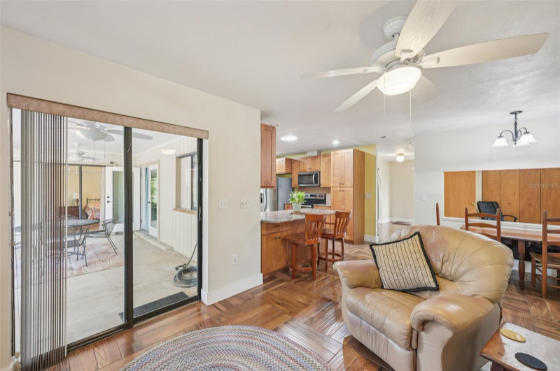 1330 Mccrory St - Photo 4 of 17