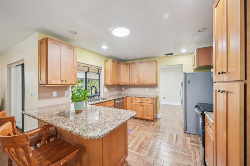 1330 Mccrory St - Photo 6 of 17