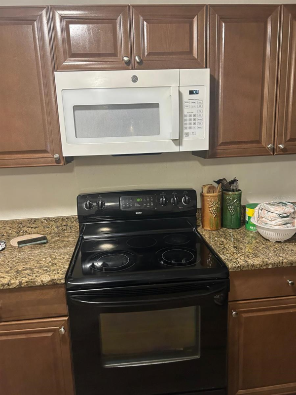 744 Myrtle Ave - Photo 4 of 9