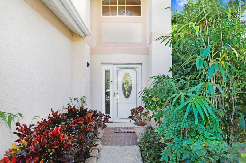 8638 Hawbuck St - Photo 3 of 20