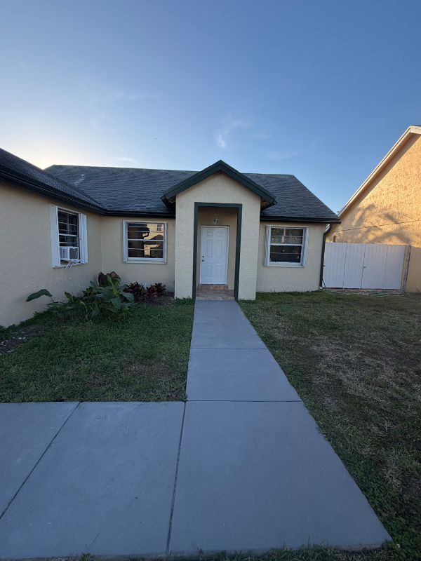 24949 Sw 129th Ct - Photo 2 of 17