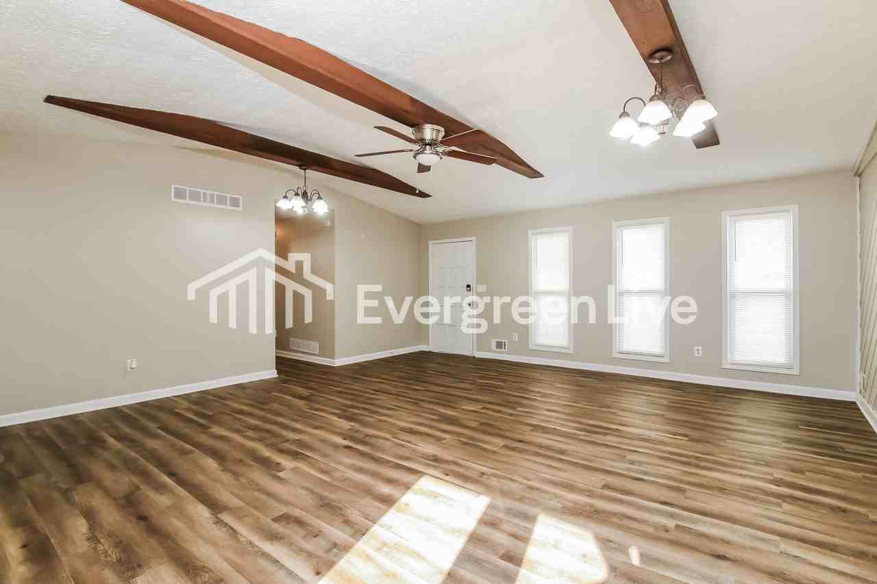 104 Longstreet Cir - Photo 5 of 15