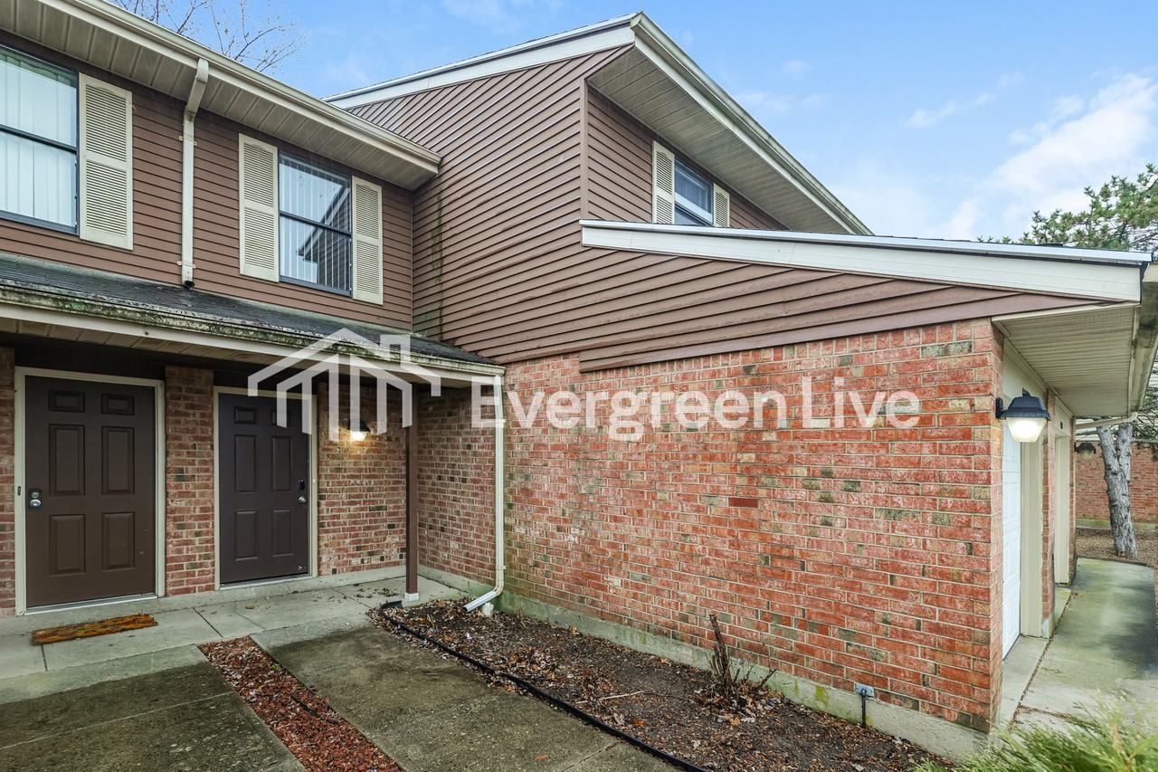 6382 Nightwind Ct - Photo 2 of 15