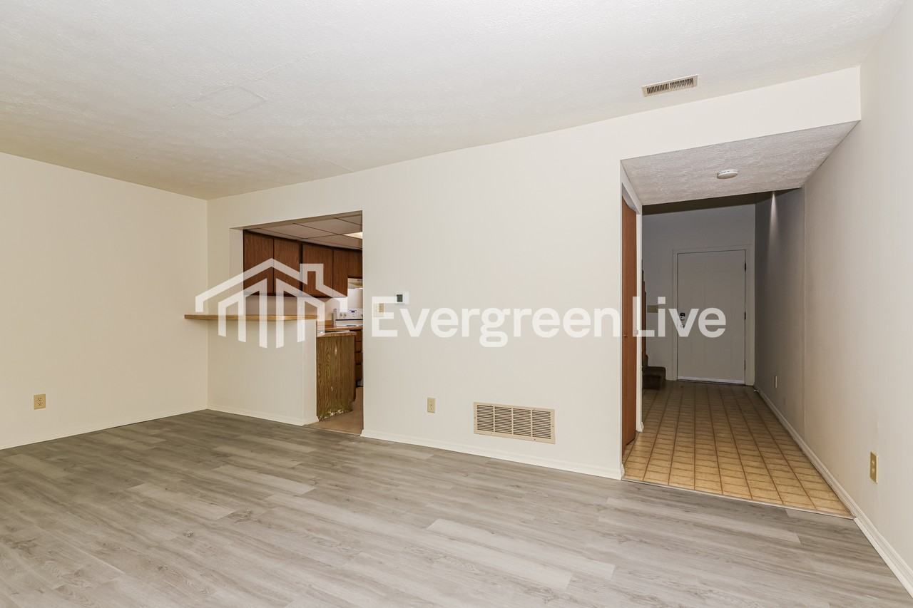 6382 Nightwind Ct - Photo 3 of 15