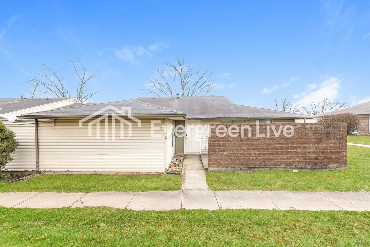 5636 Troy Villa Blvd - Photo 2 of 16