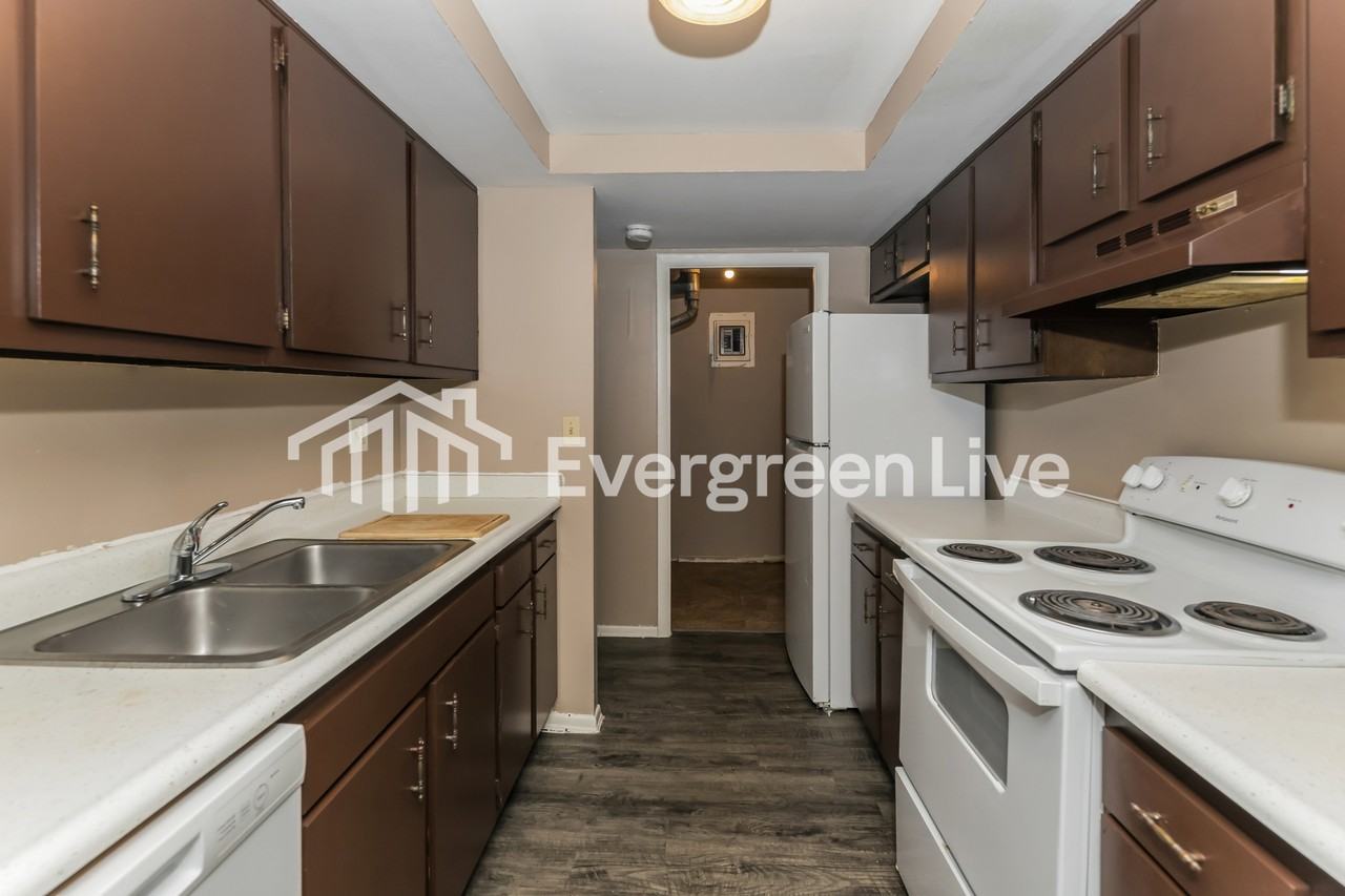 5636 Troy Villa Blvd - Photo 6 of 16