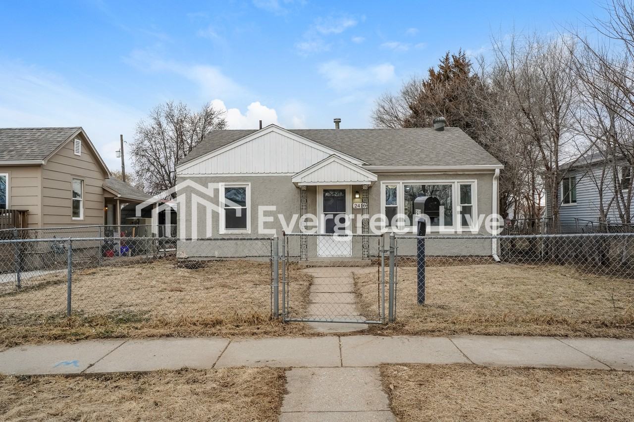 2410 6th Ave - Photo 2 of 16